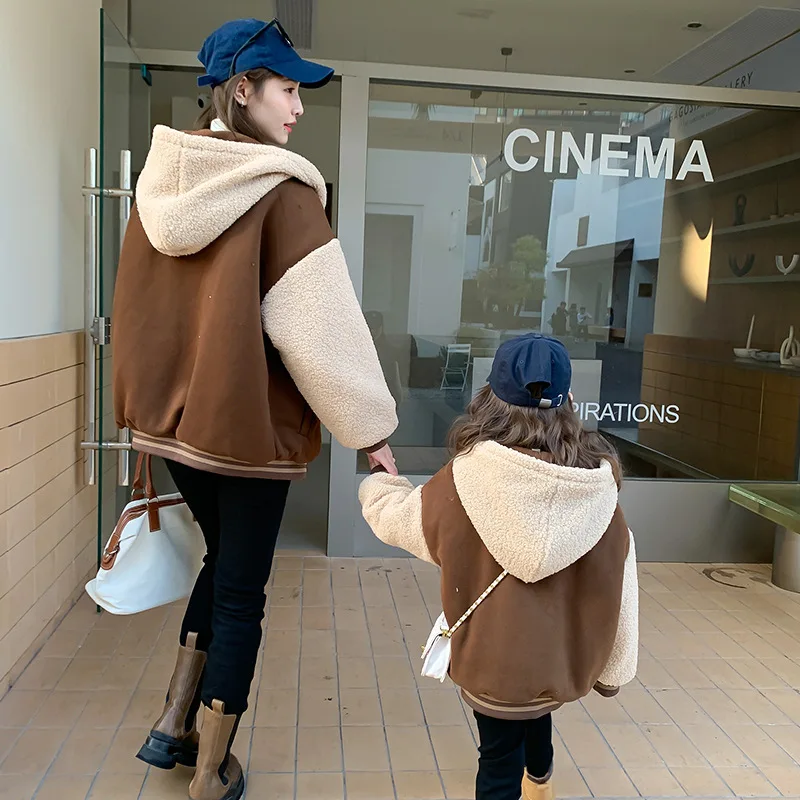 Зимняя одежда для мамы и сына, подходящая для мамы и дочки, одинаковая Теплая куртка-бомбер, женское толстое пальто, Корейская верхняя одежда для девочек и мальчиков