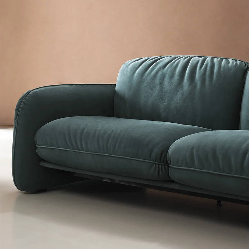 Новый итальянский легкий роскошный кожаный диван с верхним слоем из воловьей кожи, прямой диван для современной минималистичной гостиной